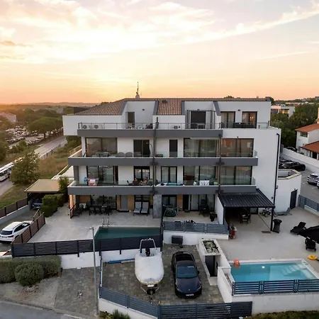 Posesi Sky View